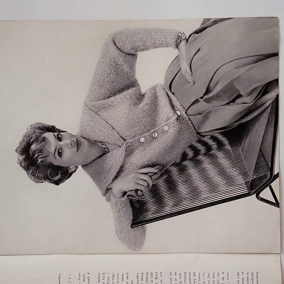 The New Looped Mohair Hand-Knit Fashions 1958 Volume 43 - Picture 8 of 12